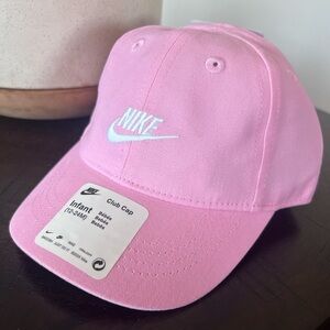 Nike Baby Pink Club Cap BRAND NEW WITH TAGS